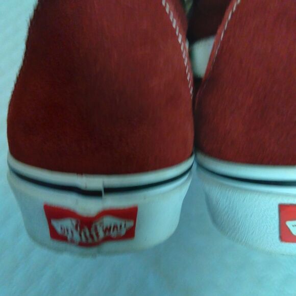Vans Unisex Red "Off The Wall" Skateboard Sneakers Size 6.5 ( W) 8 (M) - Picture 6 of 7